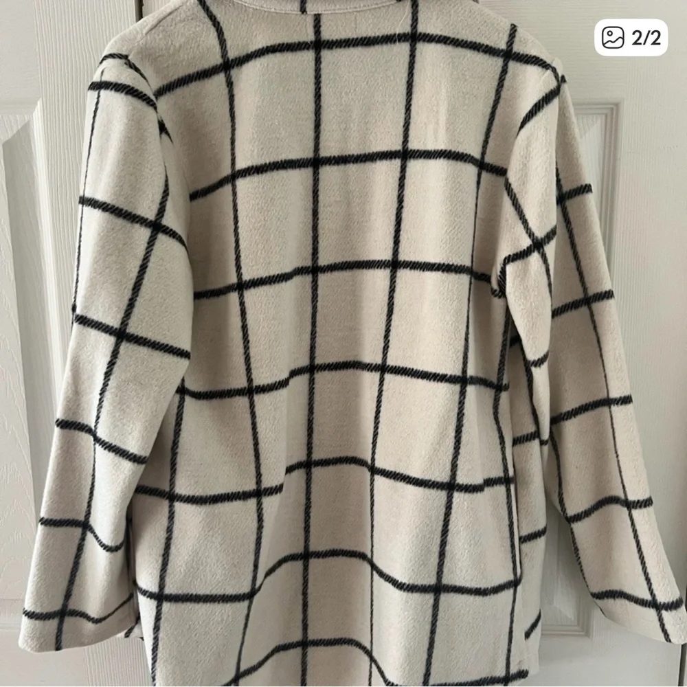 Shacket - Picture 2 of 2